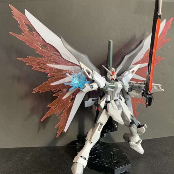 デスティニーガンダム