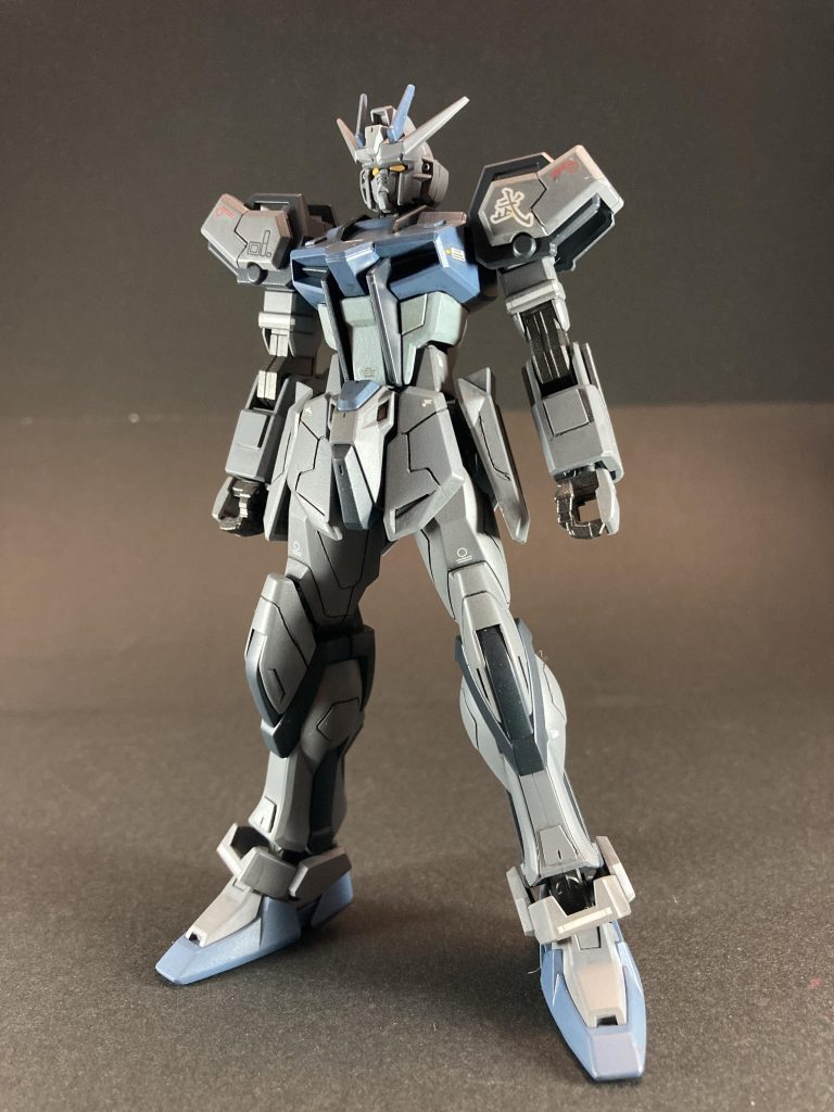 ストライク単品。水性ホビーカラーのブルーグレー、ジャーマングレー、ニュートラルグレーがメインです。塗り分けとかはシタデルで。