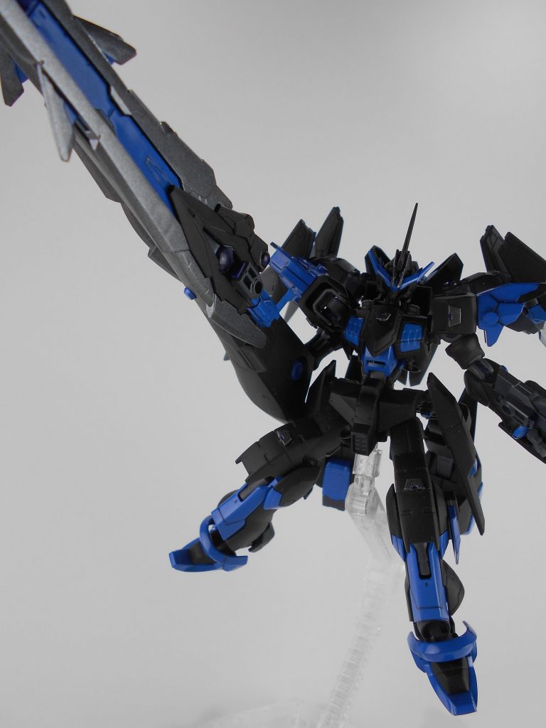 「ズイジョン」にカレトヴルッフフェーダー改、「フォロズ」を付けることもできます。突撃時の威力強化にもなっています。