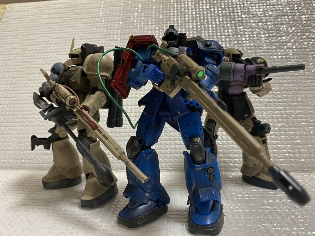 最後はザク小隊と自分のロマンを全て詰め込めたモビルスーツが製作できたので満足ですかなりお気に入りのモビルスーツになりました!