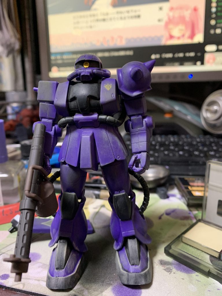 こんな感じであまりつかなかったのでやり過ぎくらいにベタベタ塗ってみることに。足元も少なかったのでガッツリ塗りました。