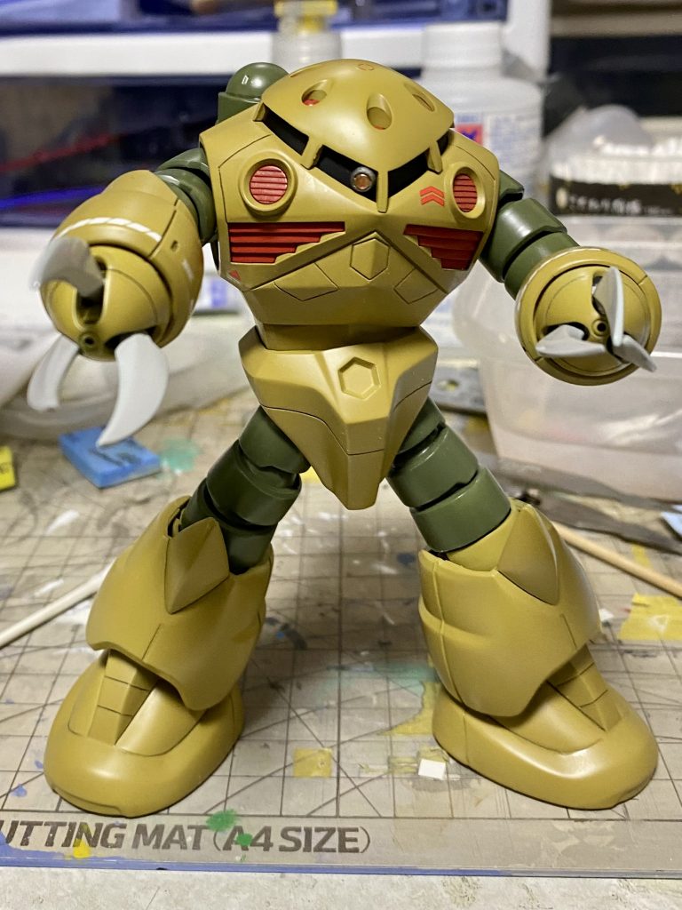 ずっとデザートカラーで塗ってみたかったのでやったら思いのほか黄色い。デザートイエローなのでとうぜんなのですが、実は当初MSVとか、リアルタイプのような感じの作品にしたかったのですが…(*´-`)うーん