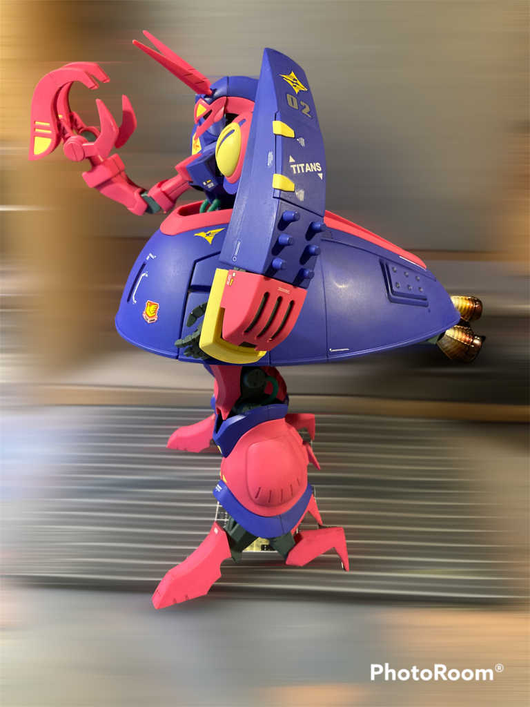 デカールはHG Zガンダム用と余っていたV2ガンダム ver.kaを使用しています。貼り過ぎないように注意しております。