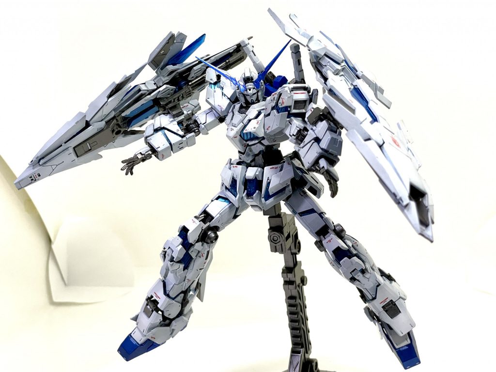 オマケ1両手にアームドアーマーDE。