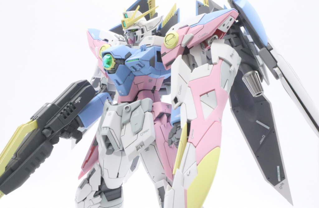 地味に頑張ったところは、肩の合わせ目消しと太ももの合わせ目消しです。分割をちょっと工夫してます。