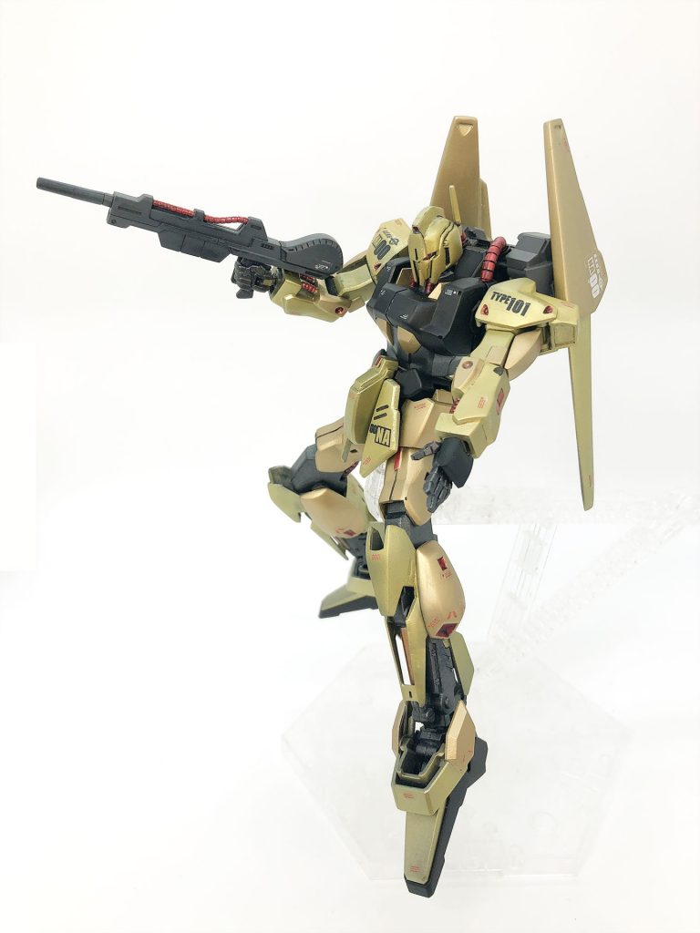 Revive版は細く感じるので旧版の方が好みですね。ご参照ありがとうございました。