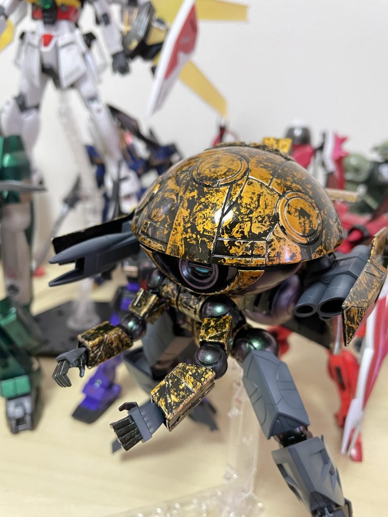 わかりづらいですが、頭は鏡面仕上げにチャレンジしてみました。 