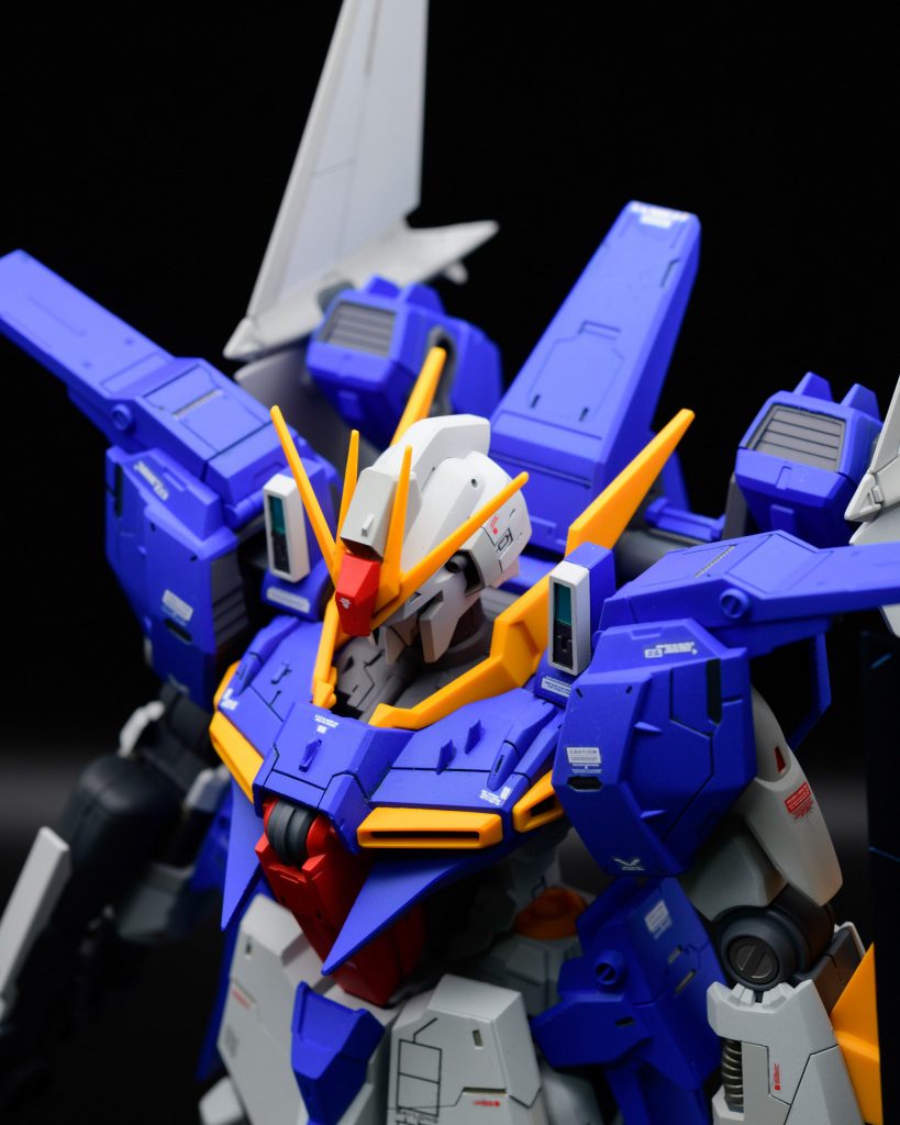 ランドセルのインテークは拘って塗り分けました。胸は寂しいので余ってるデカールを追加。