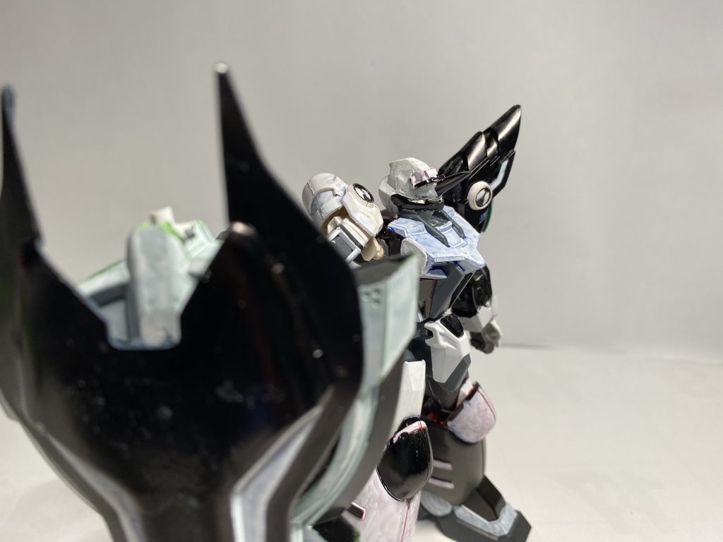 サムネに使用した画像です。ガンマカの白どうやって上手く塗れるんや(´・ω・｀)