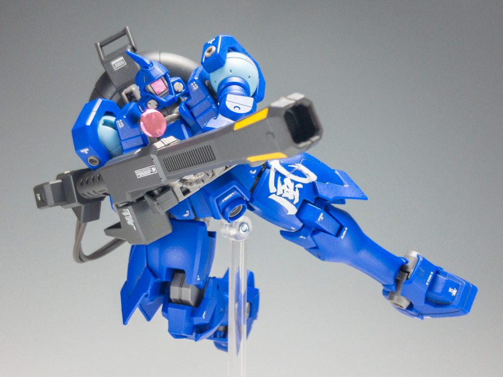 フェイスオープン後の顔パーツも付いてます。