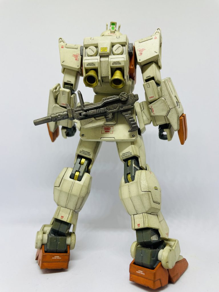 マシンガンとリアアーマーのネオジム磁石をパチリ!ジムだけにネオジム……スミマセン!