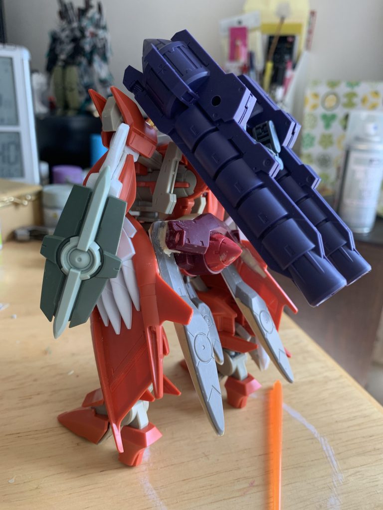 塗装前。元々足の甲にビームサーベルをつける予定でしたがこれもボツに。この子重くてアクロバティックな動きできなそうなので。