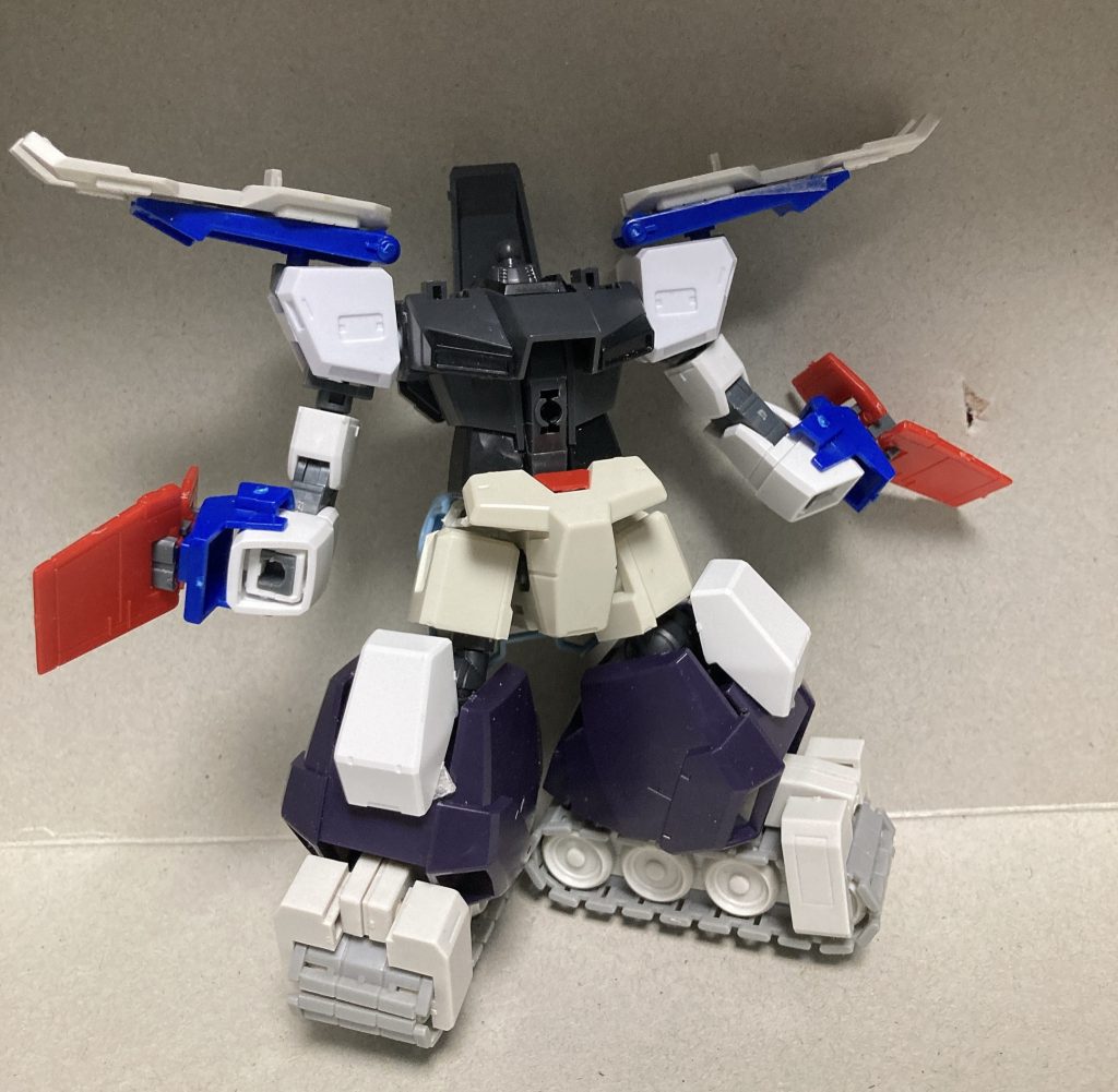 余ったパーツだけてできそうな気がして制作開始。