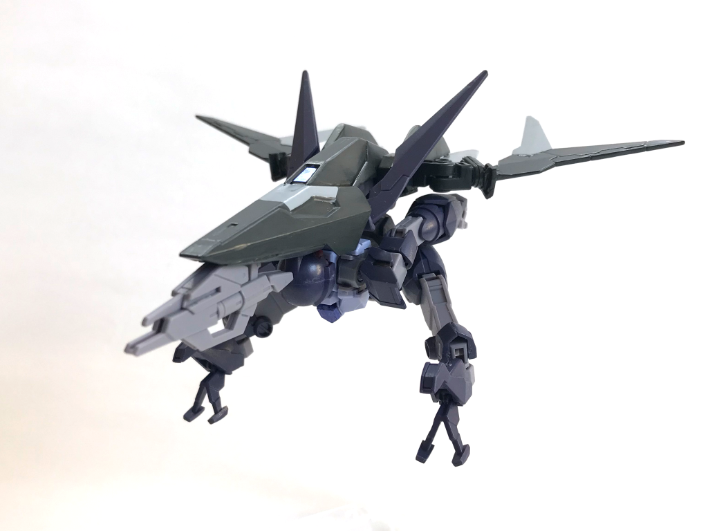 今回の目玉、アルスコアフライヤー[ダークビグロ]。といっても脚を展開しただけの簡易的なものですが、前のアルスビグロに比べると羽根(と色味)のおかげか説得力は増しました。成功。 というわけで閲覧ありがとうございました。いいね押してもらえると嬉しいです。