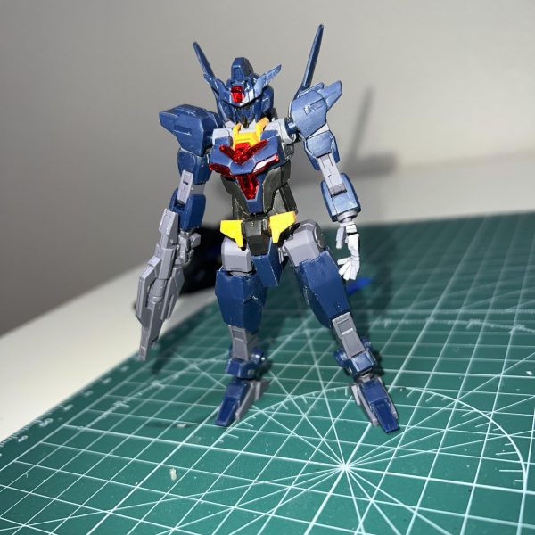 再販でやっと購入できたコアガンダムⅡティターンズカラー！作りやすくて、可動も良好ですね！とりあえず、表面処理をしてみましたw分かりにくいですがw（3枚目）