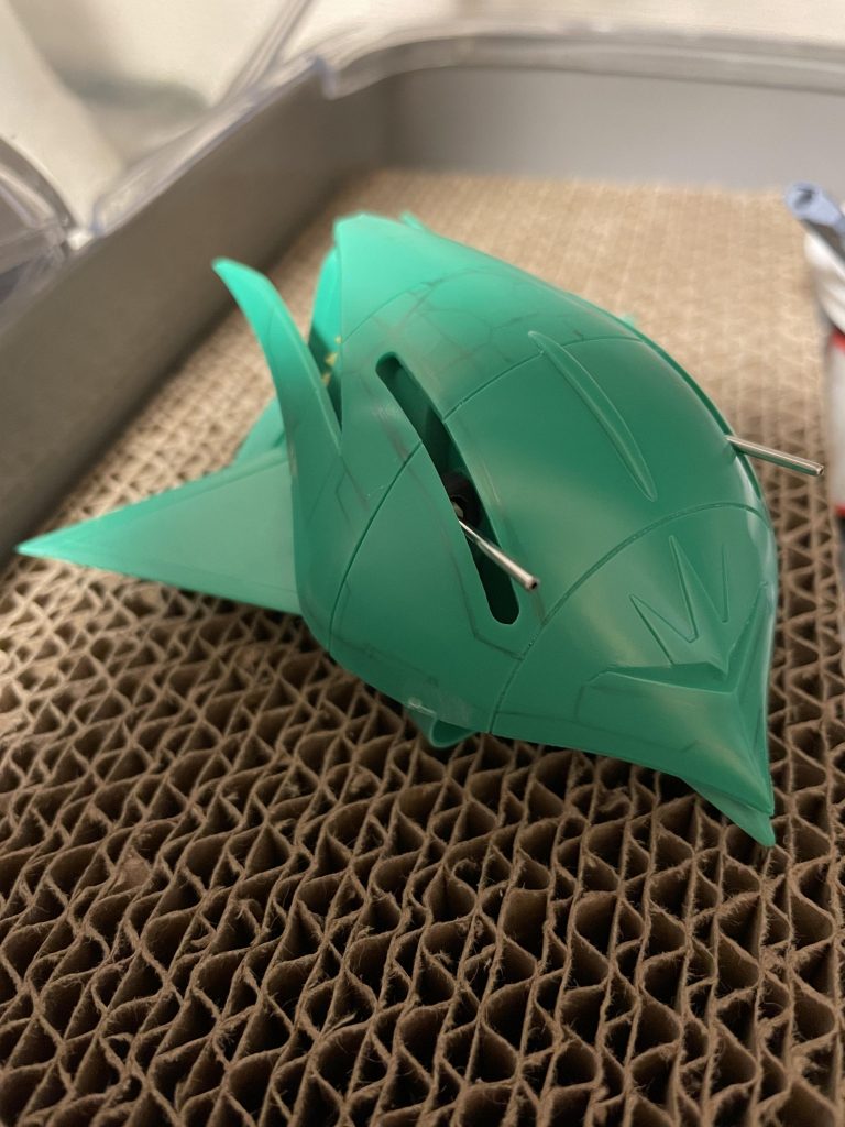 スジボリのアイデアを捻り出してるところ。なかなか大変でした〜