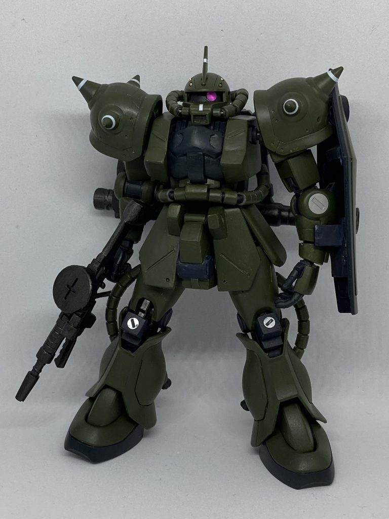 肩はグフ、シールドはグフ35Rから拝借