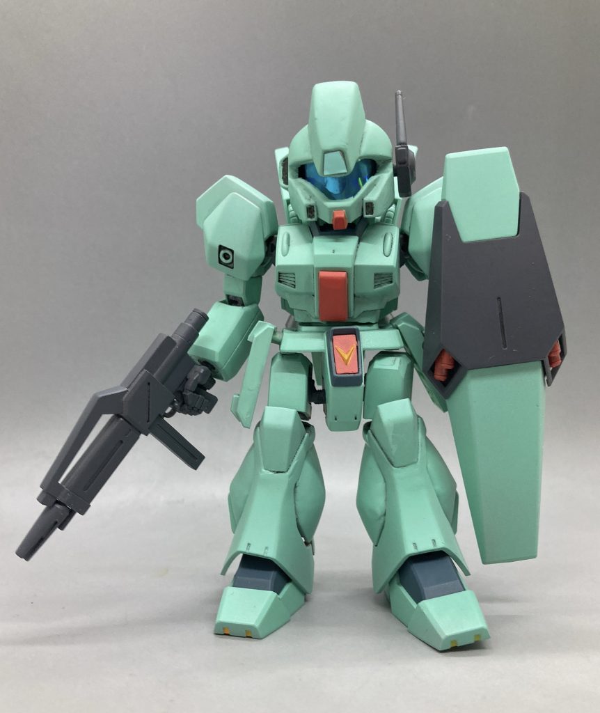 武器はシンプルにビームライフル