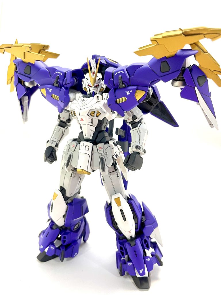 各部のカラーリングは旧HGアスクレプオスの方が好みだったのでアレンジして寄せました。ちょっとスタイルが良すぎますね。