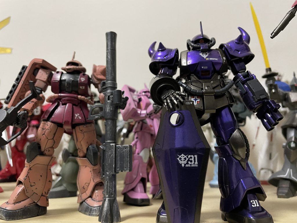 はい！チーズ📸てかこのシールド何回も何回も塗装やり直してやっと仕上げたのに、デカールがビミョ〜にズレてて意気消沈しましたがなんとか形になりました😅