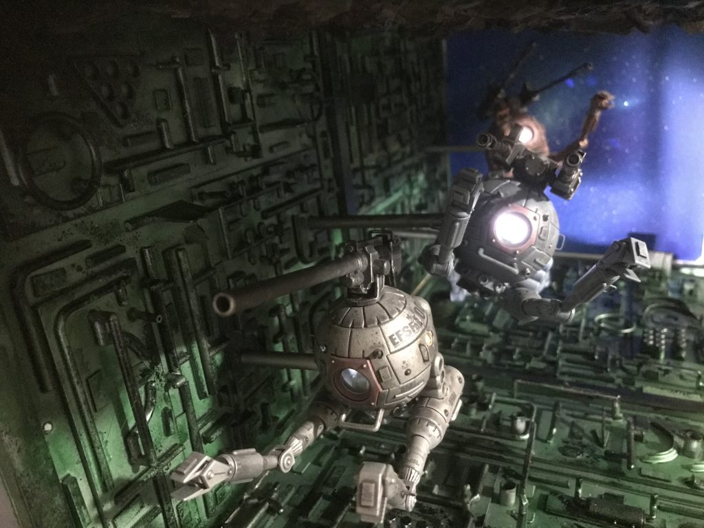 ボール小隊のパイロットは、先頭が「小隊長」,真ん中2機が「新米パイロット」,最後尾は「副小隊長」と言う設定で配列させています。