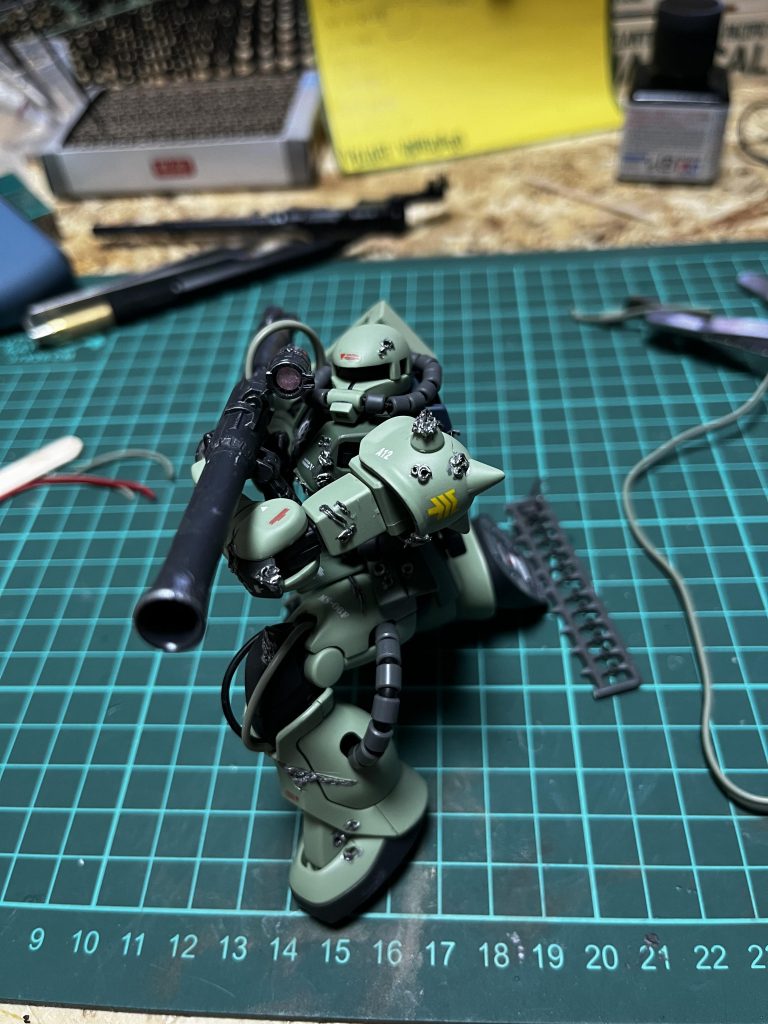 汚す前の段階だとダメージ表現のところのシルバーがよく見えるけど、汚したらシルバーは全く見えなくなっちゃいましたね。