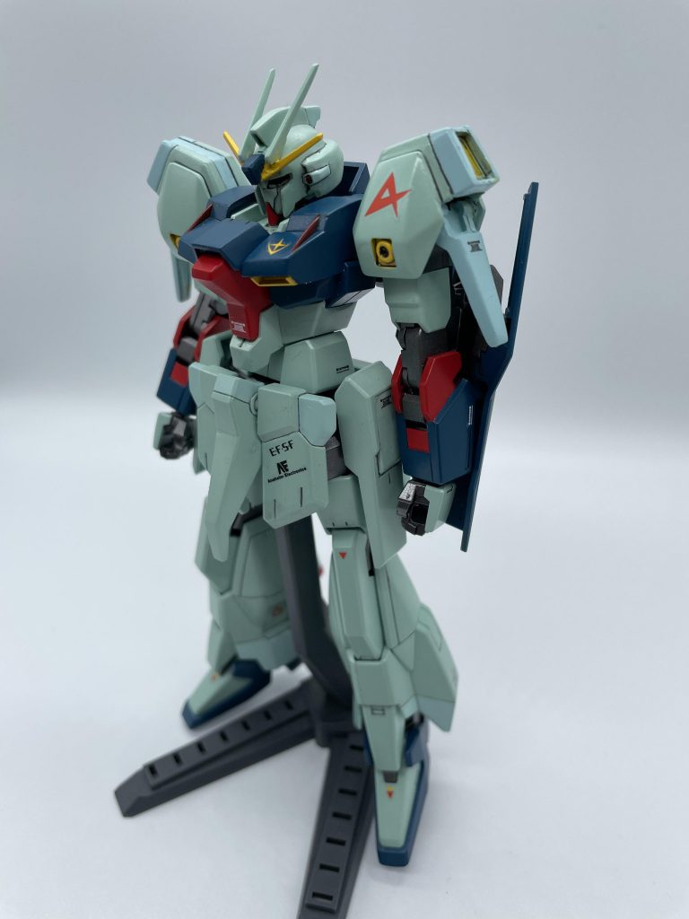 頭部のカメラアイが、ハッキリしないので次回の課題ですね。