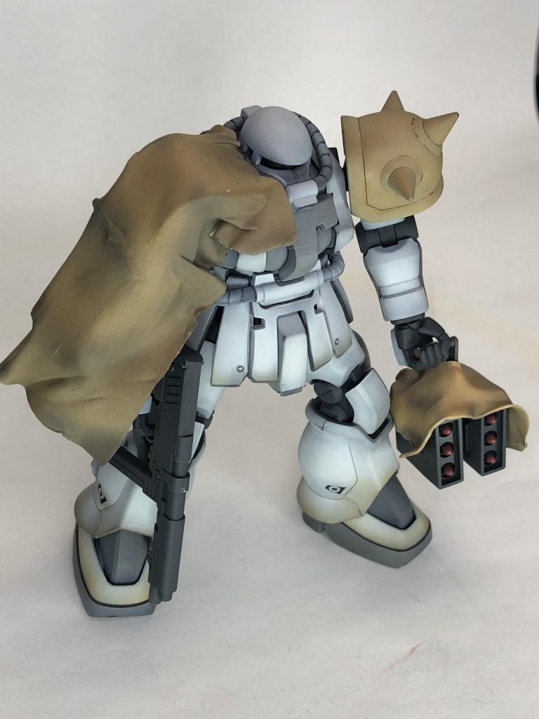 一応、ミサイルポッドを運んでいる感じです。