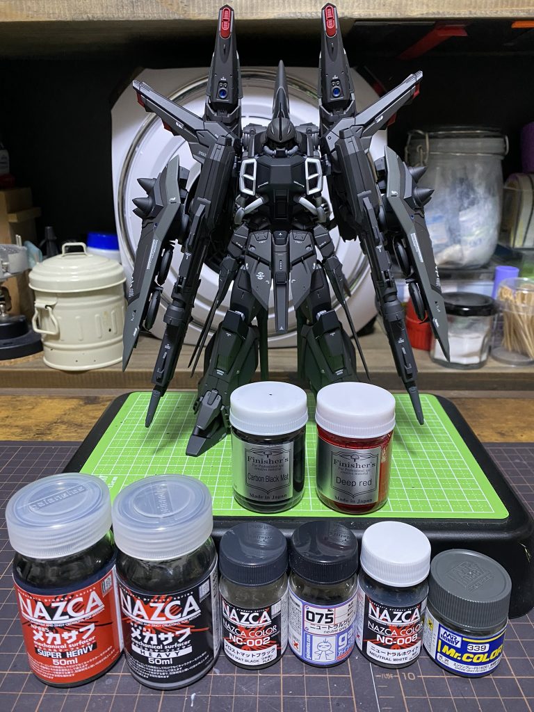 塗料です。フレーム･･･メカサフ ヘビィ1:1スーパーヘビィ(G)ブラック1･･･フロストマットブラック(G)ブラック2･･･カーボンブラックマット(F)グレー1･･･ニュートラルグレーⅤ(G)グレー2･･･エンジングレー339(C)ホワイト･･･ニュートラルホワイト(G)レッド･･･ディープレッド(F)※ガイア(G)、フィニッシャーズ(F)、クレオス(C)ご覧頂きありがとうございました( •̀ᴗ•́ )/