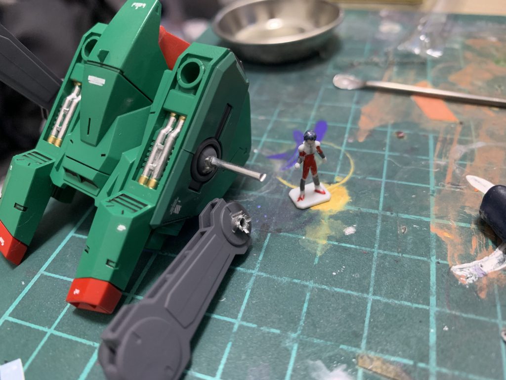 前回のフリーダムもですが今回のブラストインパルスも軸折れ…MG SEED系キットに呪われてるんじゃないか?笑 真鍮線で無事完治しました。シンもそれっぽく塗装。