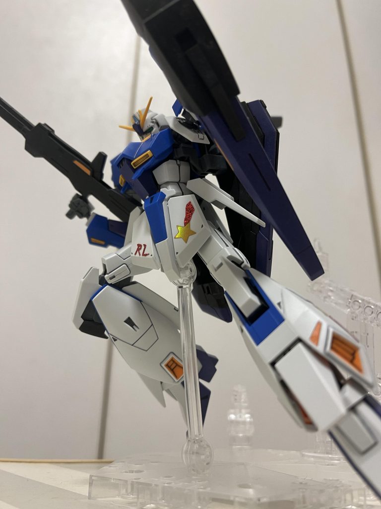 そしてここまで来て、変形させるのを忘れてたことに気づく、、また、ウェイブライダーに変形した写真も撮ったら投稿させてください、、それじゃあ。