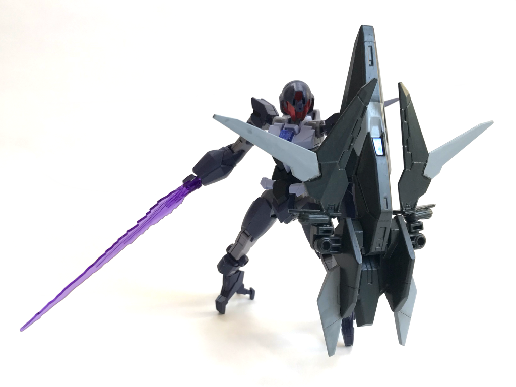 アルスコアガンダム自体は接地が覚束ないので持たせる時はうまくバランスをとってやる必要があります。殴れる盾になりそうな見た目()