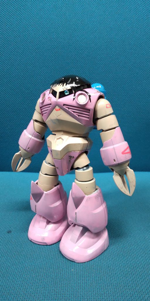 今回はプレゼントまで時間がなかったため少々粗い作り、塗装ですが、ガンプラは自由な発想で作れることの楽しさを再認識でき、とても満足しています‼️ご覧頂きありがとうございました(*^^*)コメント等頂けると嬉しいです‼️