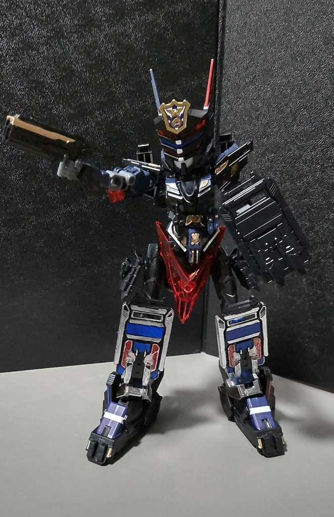 足元が寂しく感じるので、普段はローラー付フットパーツを身に着けさせて運用します。