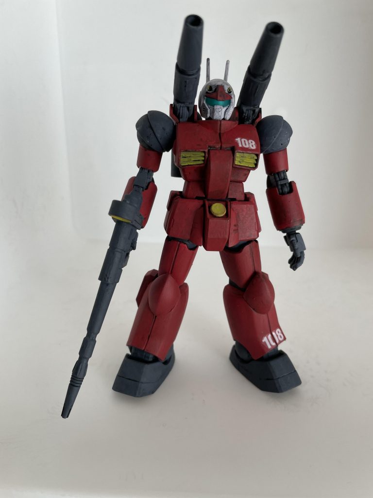 下地に黒で塗ってから他の色をドライブラシ気味に塗っていきました。