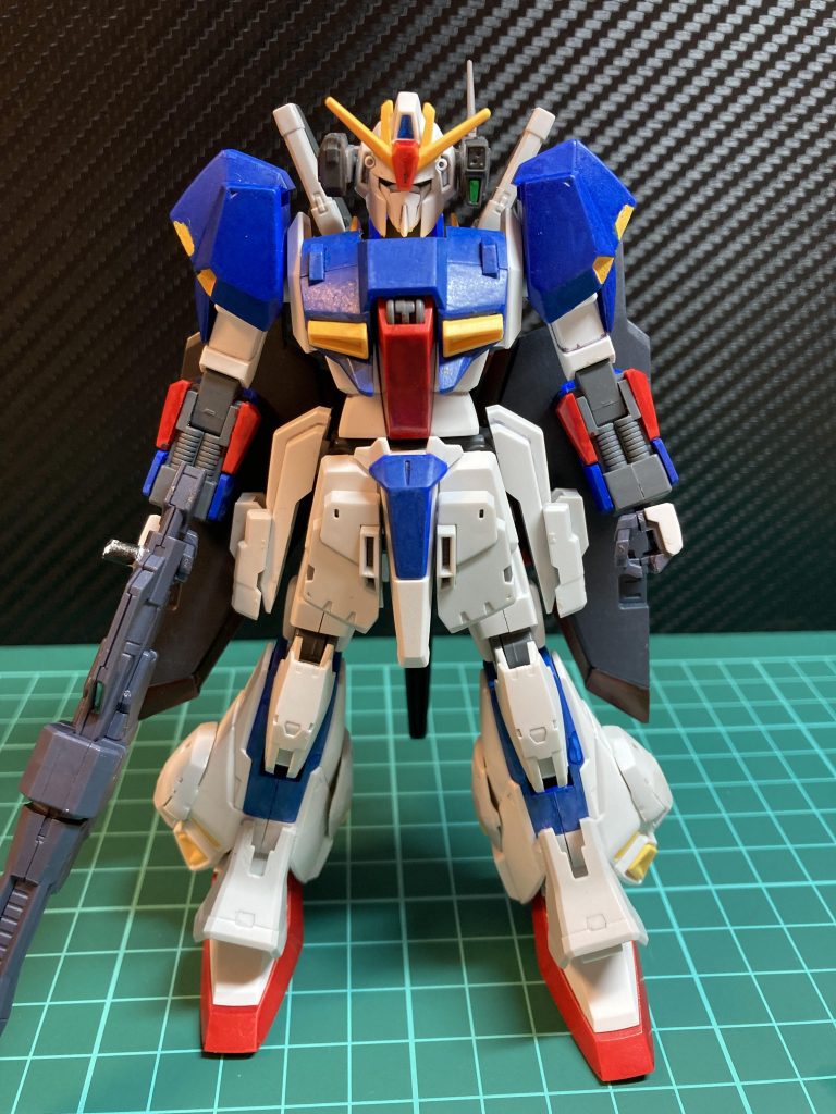 余談であるが、使用したZガンダムは旧HGUCを使用している。これは再販が掛からず、新HGUCが手に入らなかったからである。