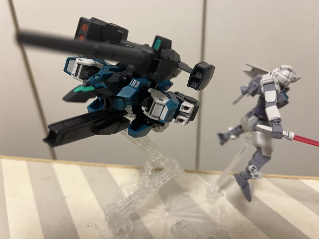 各アーマーのデザインも単体の飛行物体としてカッコ良すぎ。ヒロト君のセンスに惚れてまうやろ! ビルドシリーズも色々ありますが、私はダントツでヒロト君のが1番胸に刺さりますねw