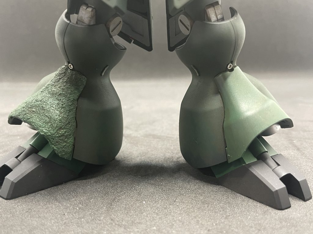 肩と膝は鋳造表現を目指してやりましたがなんか違う感じに。まあこれはこれで悪くはないのでどこかでまた使えそう