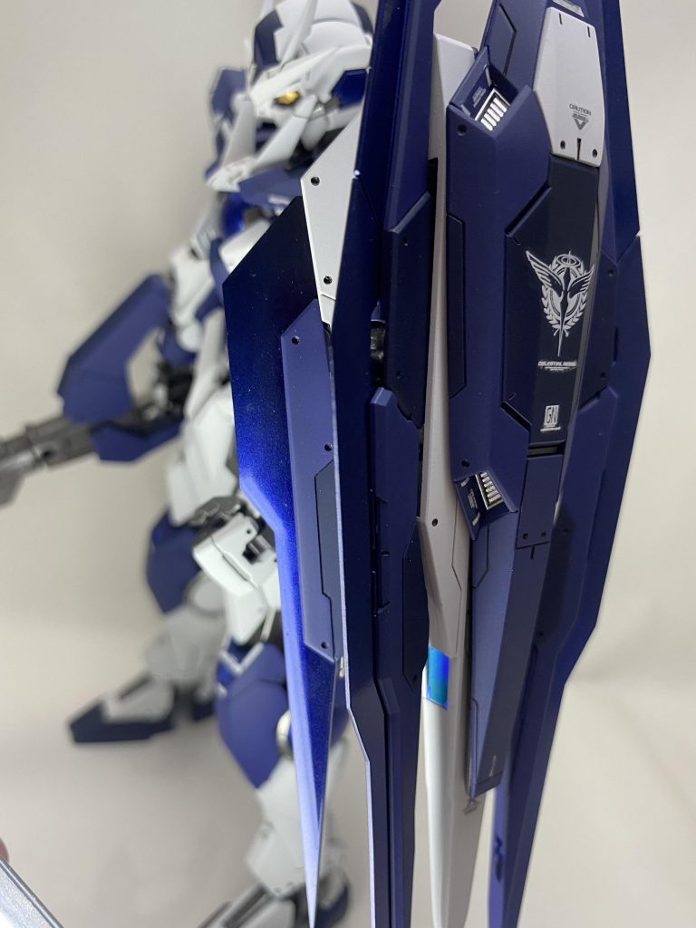 今回のこだわりポイントとして、雲母堂本舗さんのCCディープブルーを使用してみました。ライト当てるとパール感がでていいですね。