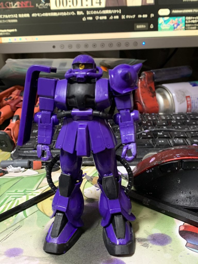 最初はこの状態で終わらせるつもりでしたが、Twitterに上がっていたウェザリングの作例が良かったのでついでに練習することに。