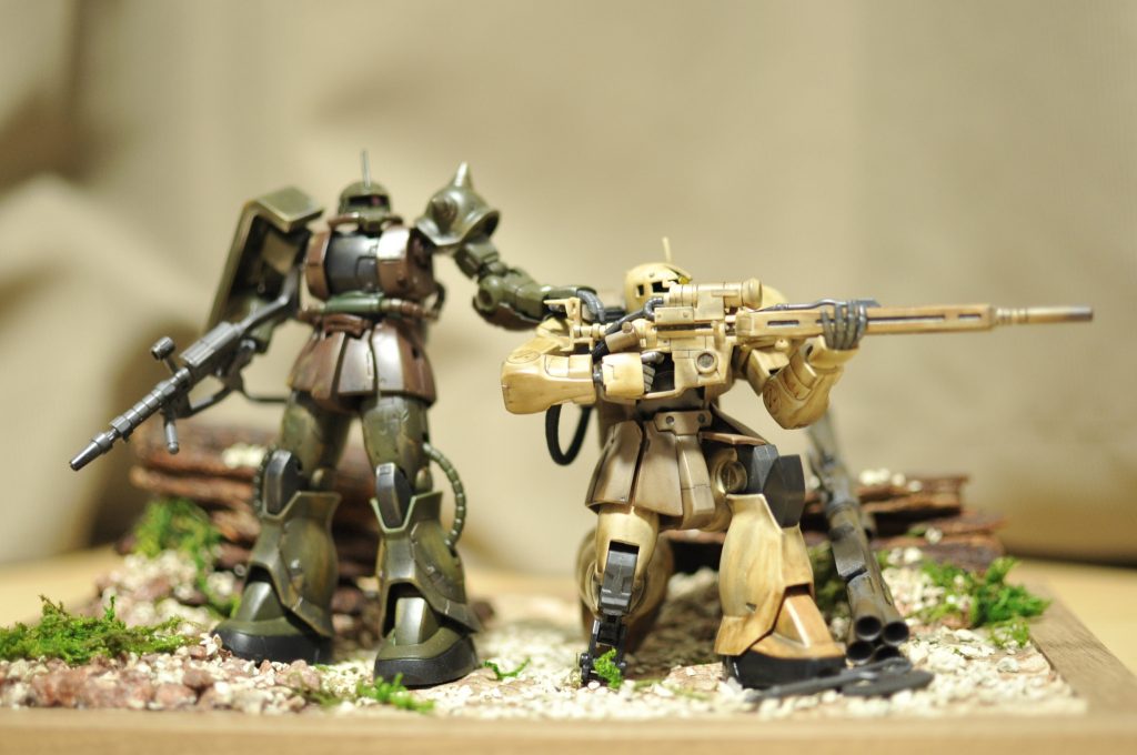 後ろの岩は300円くらいですが、ジオラマの材料はほか全て100均のもので作成してます。