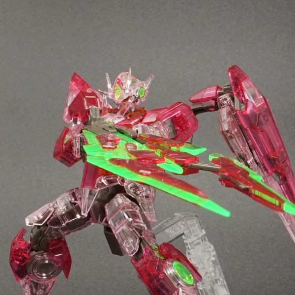 RG ダブルオークアンタ（トランザムクリア）