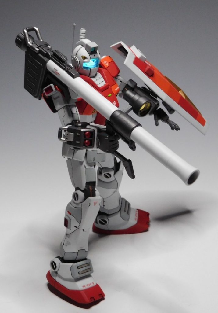 【ハイパーバズーカ】[設定]　連邦軍標準のハイパーバズーカに照準スコープを取り付け、命中精度を向上させた。以前製作したガンダムのハイパーバズーカに自作した照準スコープを取り付けました。