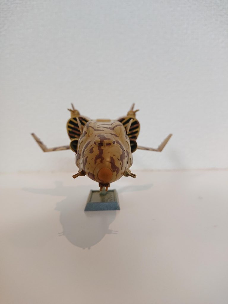 正面ショット。正面の黄色の部分がオレンジなのか黄色なのかハッキリしませんがしっくりきたのでこれでオッケー👌