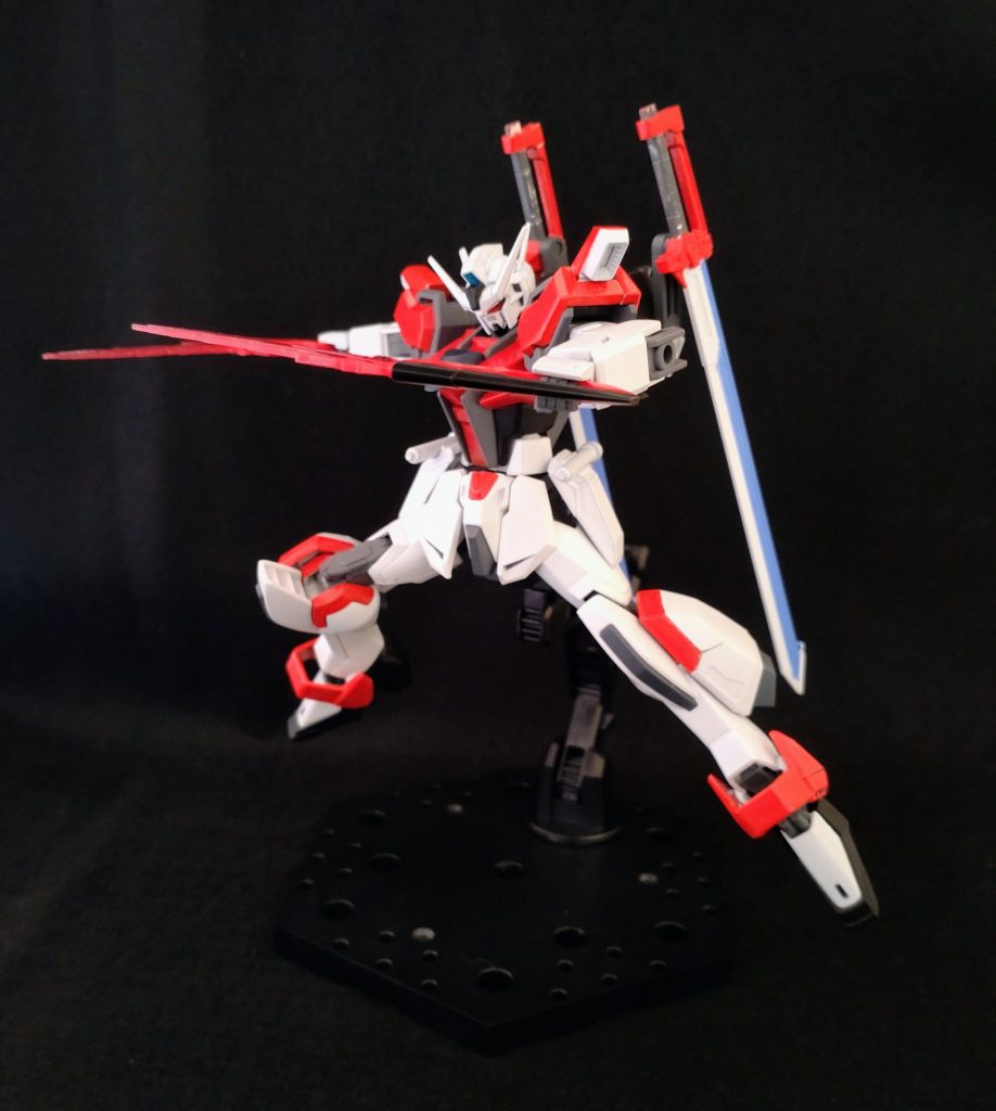 本体はEGストライクをベースに、HGCEストライク、HGCEウィンダム、HGCEインパルス、ジャンク品の中から見繕ったパーツを組み合わせてます。