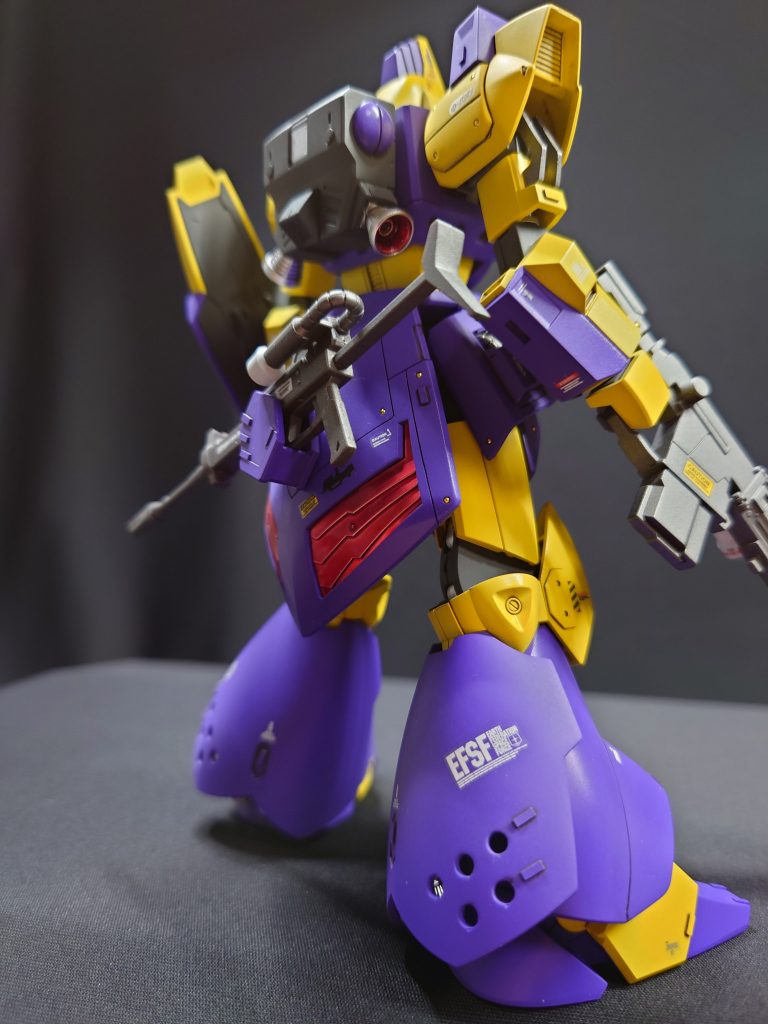 リベイクの武器ホルダーにビームライフルをセット、ピッタリでした 