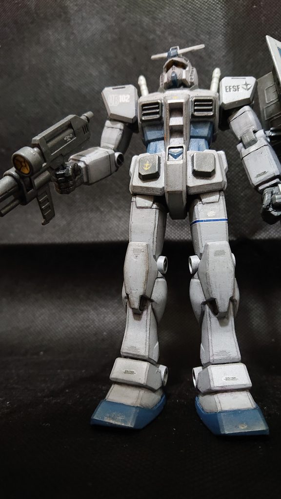 ありもののデカール貼って、艶消しで仕上げました。ヤスリでガリっとやってしまった跡が残りましたが綺麗に合わせ目消せて満足でした。