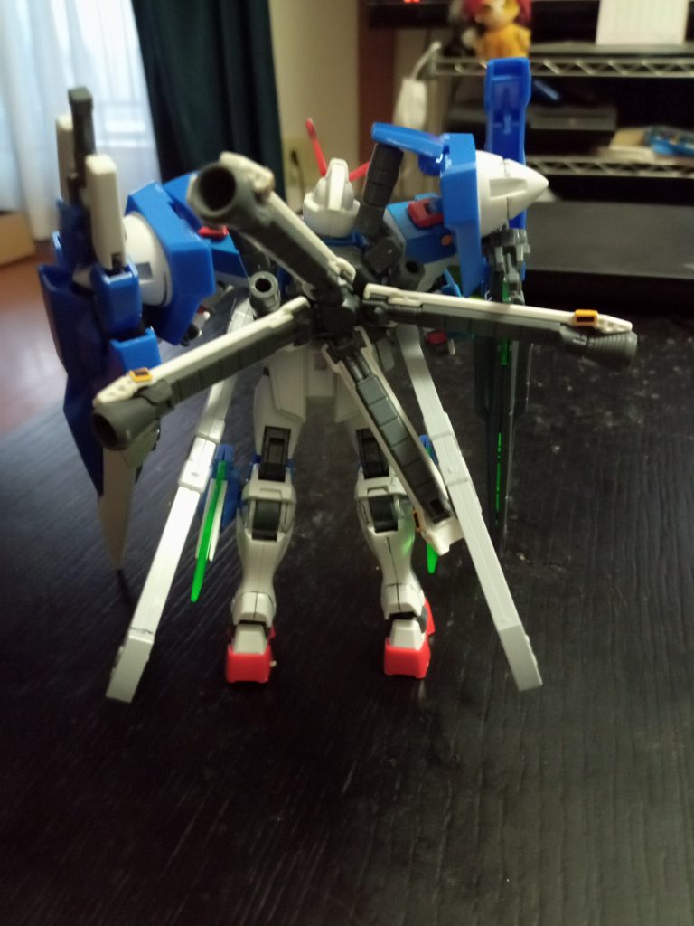 後ろはこんな感じ。ブースター、1個、取れてたことを撮影後に気付く。撮影後は元に戻したので撮り直しはできなかった(￣▽￣;)