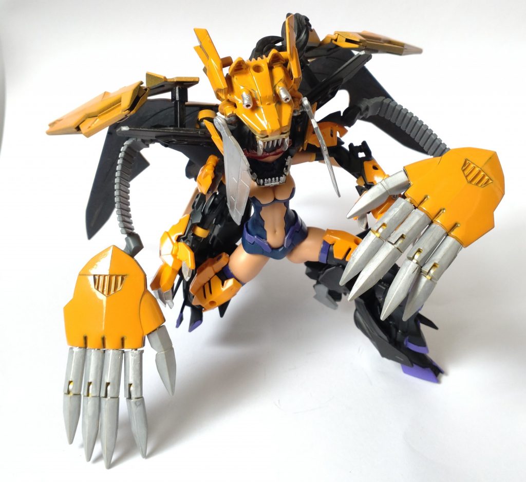 技直後の立ち膝ポーズをイメージ。可動的にちょっと苦しいです。