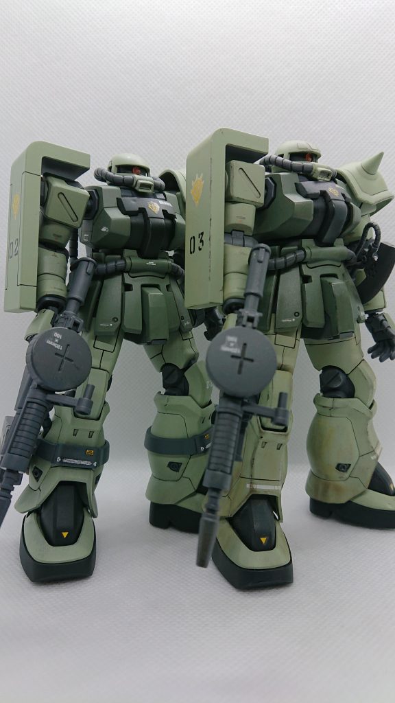 HGザクの決定版、ザク２Ｆ２です。何も知らずにザク２改の部品取りとして購入するも傑作キットと知りザク２改より先に完成させました。息子はユニコーン世代なのであまりザクに興味がない？のと、これを素組で組み上げていたので提供を打診しましたが、折り合わず…。